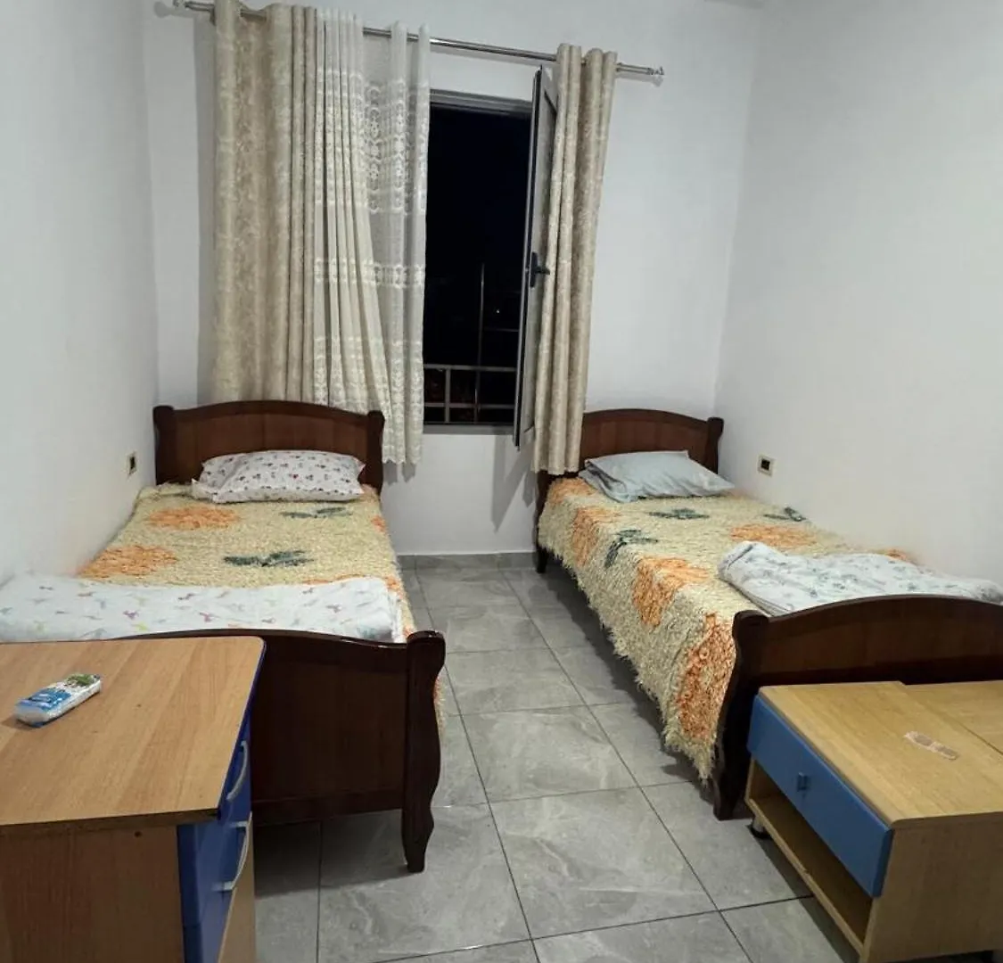 Cozy Corner Flat Apartman Tirana